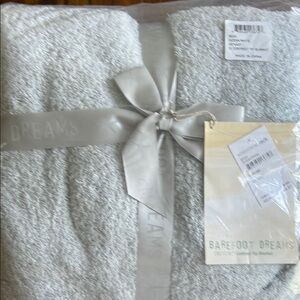 Barefoot Dreams Soft Gray Blanket NWT